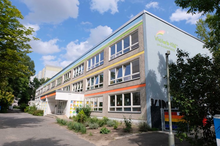 Gebäude der Kita, Jugendsozialarbeit sowie Jugendverkehrsschule im Zustand 2024