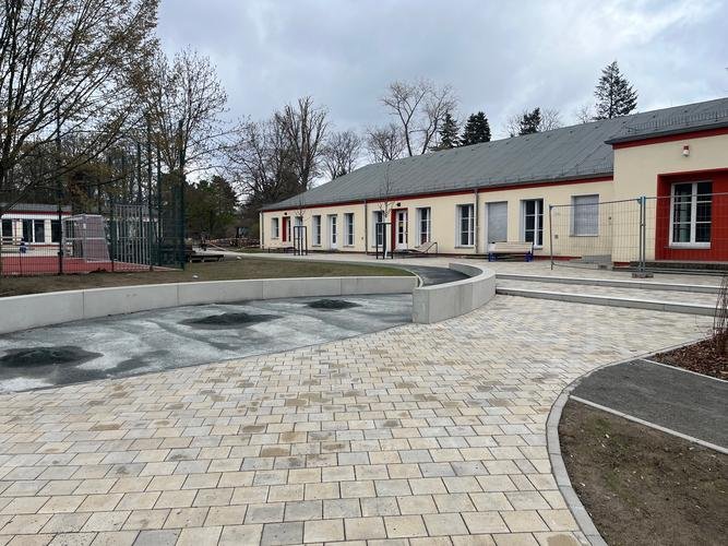 Foto vom umgebauten Eingangsbereich des Kinder- und Jugendzentrums Lessinghöhe