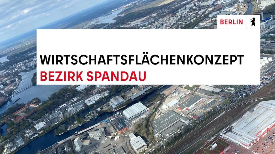 Vogelflugperspektive eines gewerblichen Standorts entlang der Spree in Spandau.